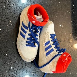 Adidas Youth Wrestling shoes Size 1. Worn for 1 season then outgrew.